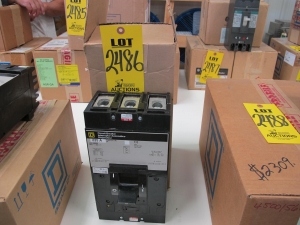 BREAKER, CIRCUIT TYPE, 225 AMP RATING, 600 AC, 125/250 DC VOLT RATING, 3 POLE, THERMAL MAGNETIC KIND. BREAKERS WERE PROCURED AS NON-EQ. (FOR EQ APPLICATIONS USE 027-00854.), PART # LAL36225 (W-44) LOADING & HANDLING FEE $5-